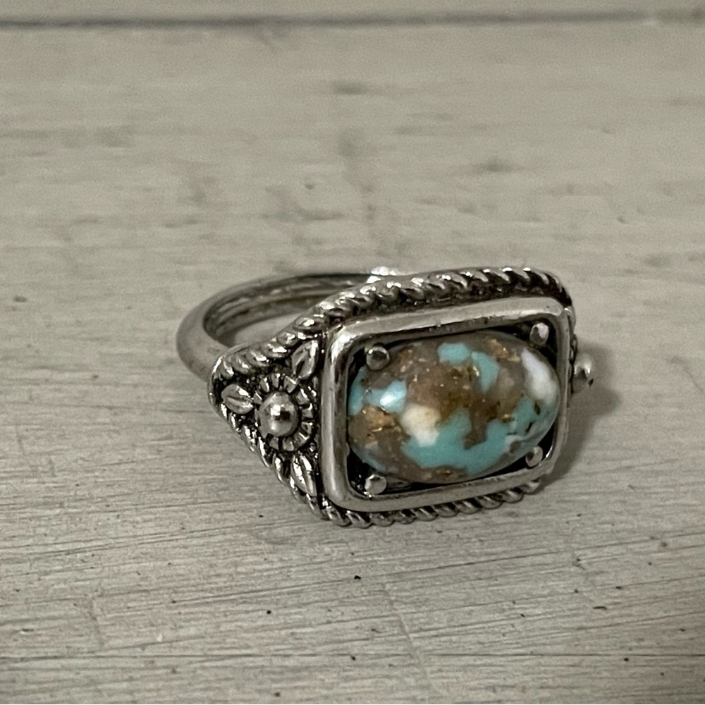 Rare Vintage Silver Tone Faux-Turquoise Adjustable Ring "SHP EXCL" Branded